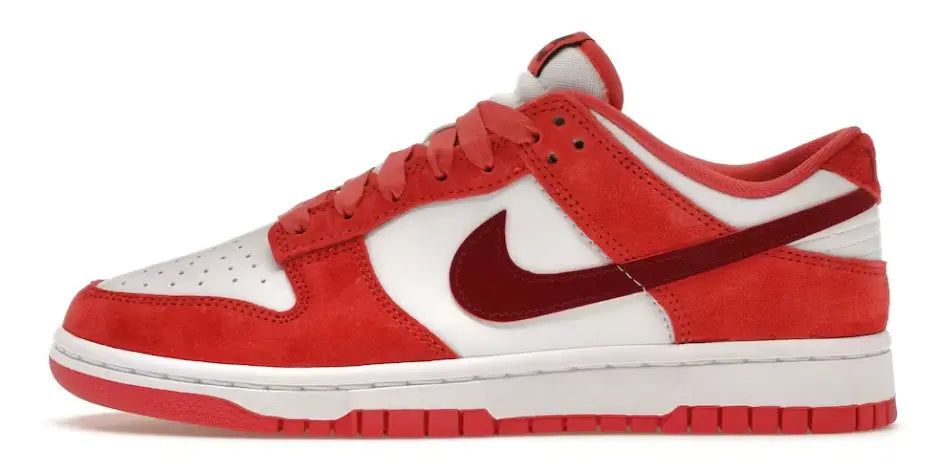 Nike Dunk Low Valentine's Day (2024)