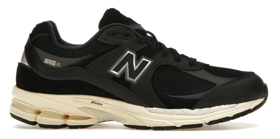 New Balance 2002R Black Vintage